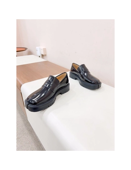 Maison Margiela Wmns Tabi loafers,MAISON MARGIELA,More Brands
