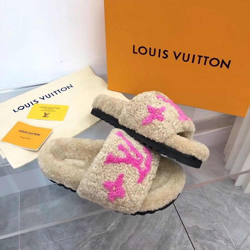 Louis Vuitton Shearling Paseo Mule 1A8VFJ,Louis Vuitton Slides,LOUIS VUITTON Sneakers,More Brands