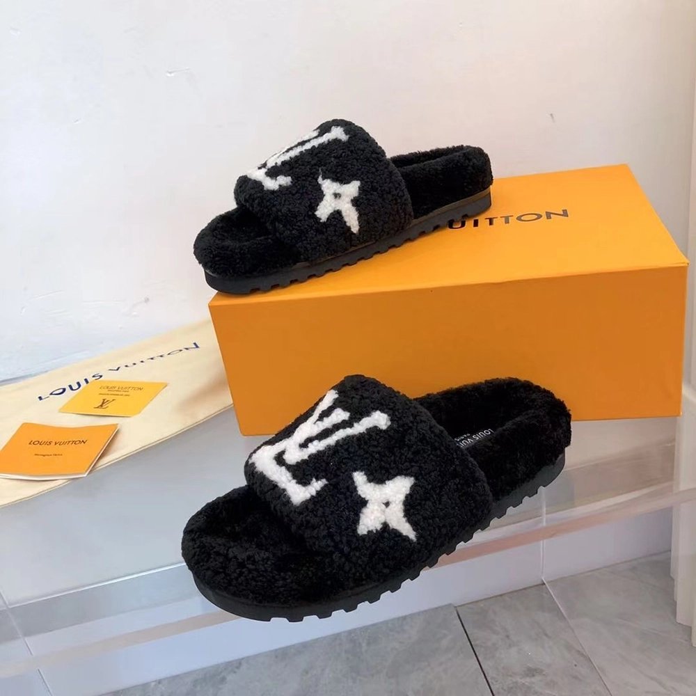 Louis Vuitton Shearling Paseo Mule 1A8VFJ,Louis Vuitton Slides,LOUIS VUITTON Sneakers,More Brands