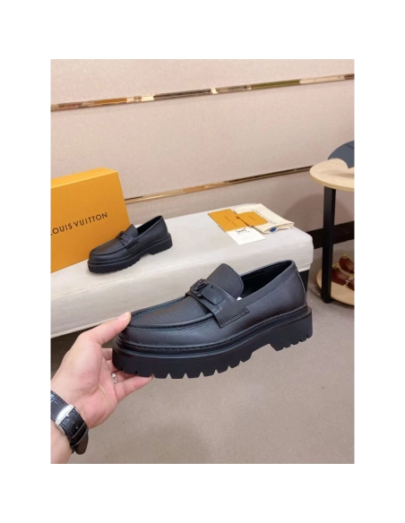 Louis Vuitton Major Loafer 1ADEPF,LV Sneakers,LOUIS VUITTON Sneakers,More Brands