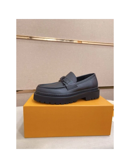 Louis Vuitton Major Loafer 1ADEPF,LV Sneakers,LOUIS VUITTON Sneakers,More Brands