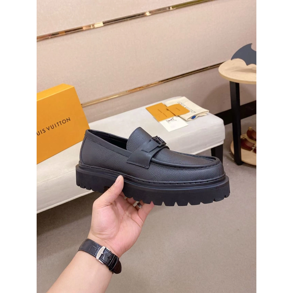 Louis Vuitton Major Loafer 1ADEPF,LV Sneakers,LOUIS VUITTON Sneakers,More Brands