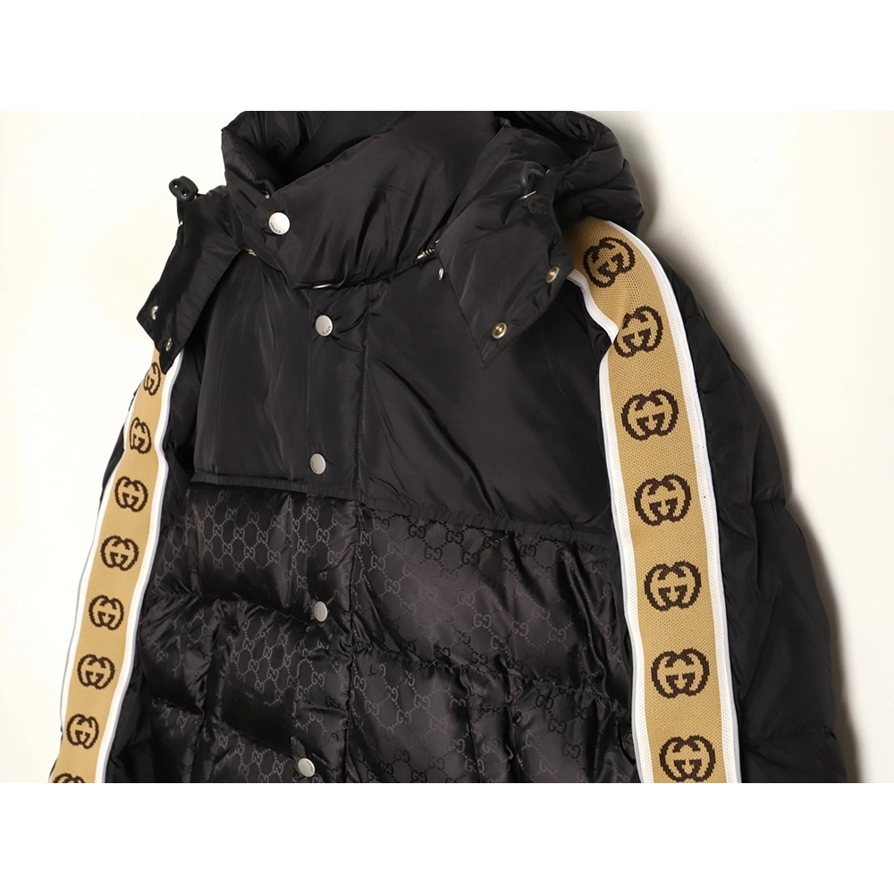Gucci reflective G jacquard striped down jacket,Gucci Jacket,Jacket,APPAREL