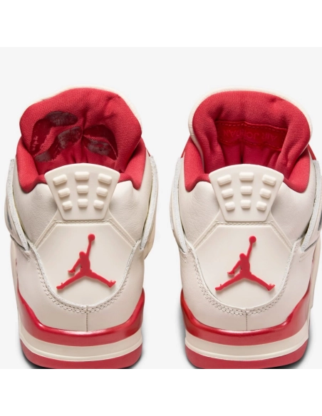 Air Jordan 4 WMNS Sierra Red 2026