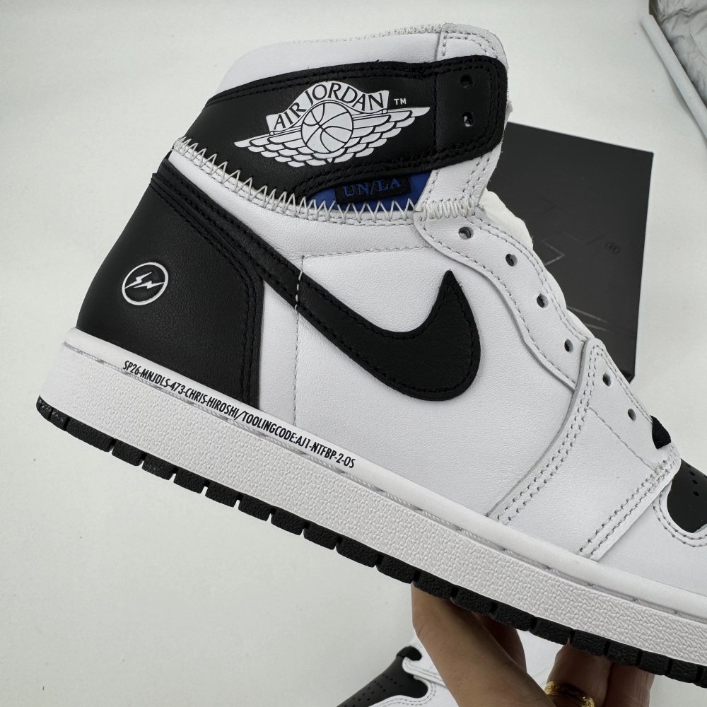 FRAGMENT DESIGN X UNION X AIR JORDAN 1 HIGH BLACK/WHITE