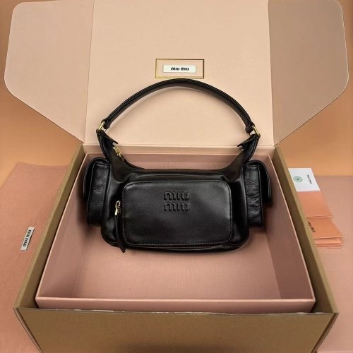 Miu Miu Nappa leather Pocket bags 5BC146 12X21X6cm,Miu Miu