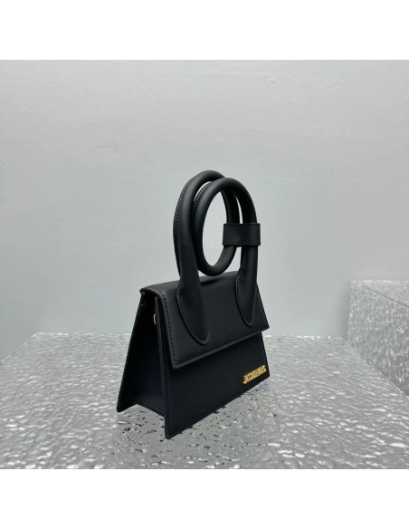 Jacquemus Le Chiquito Moyen Shoulder Bags 3BA002 18X15.5X8cm,Jacquemus