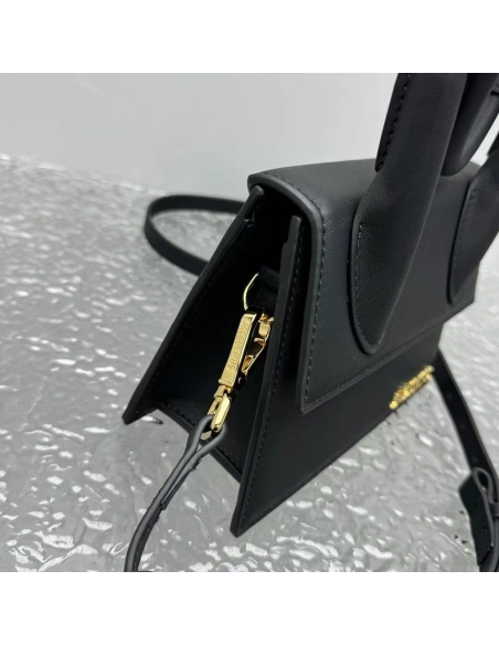 Jacquemus Le Chiquito Moyen Shoulder Bags 3BA002 18X15.5X8cm,Jacquemus