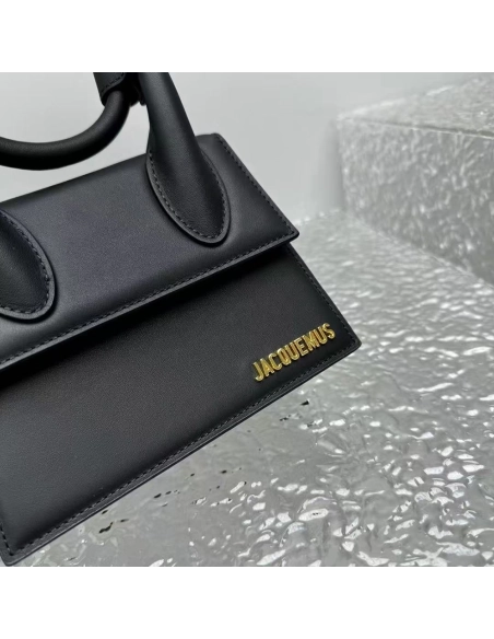 Jacquemus Le Chiquito Moyen Shoulder Bags 3BA002 18X15.5X8cm,Jacquemus