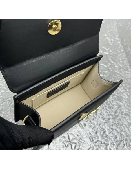 Jacquemus Le Chiquito Moyen Shoulder Bags 3BA002 18X15.5X8cm,Jacquemus