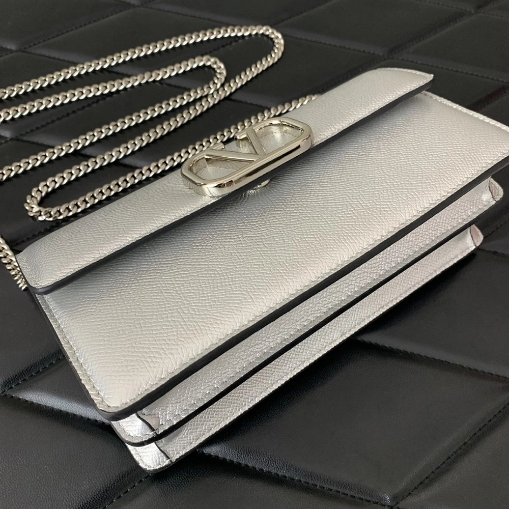Valentino logo Signature Metallic Wallet S13 20X5.5X10cm,Valentino