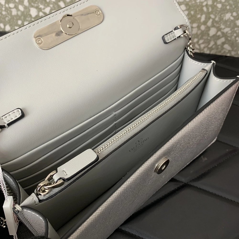 Valentino logo Signature Metallic Wallet S13 20X5.5X10cm,Valentino