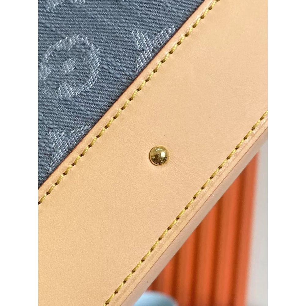 Louis Vuitton Cosmetic Pouch GM Bags M13750 27X18X9cm,Louis Vuitton