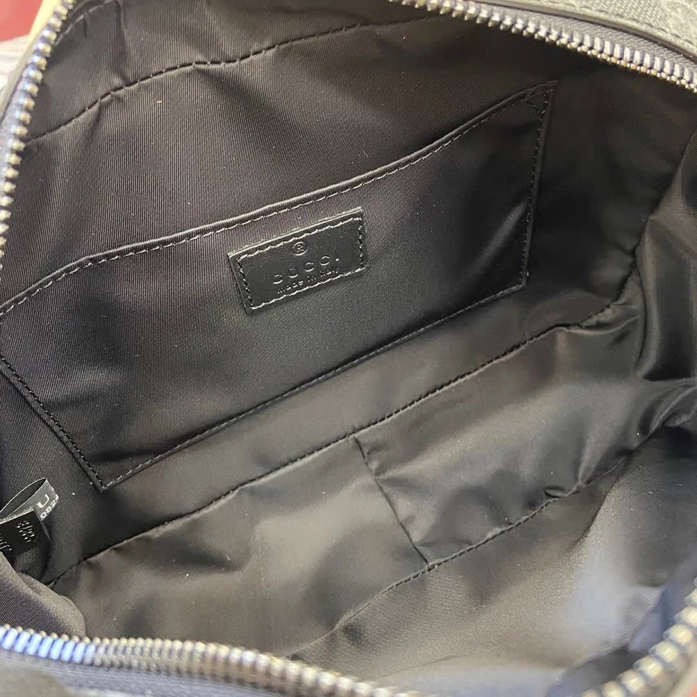 Gucci GG Emblem Bags 821164 23.5X15X6cm,Gucci Bags