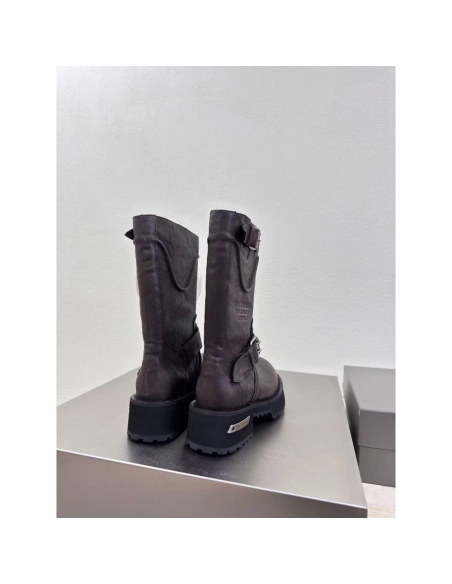 Balenciaga Womens Venom Boot in Brown,ASICS