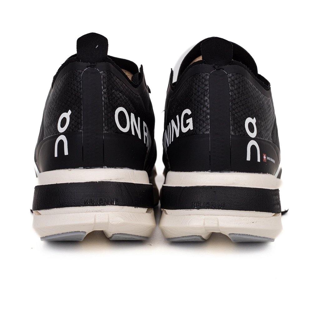 ON Cloudboom Strike Black White,ON SNEAKERS