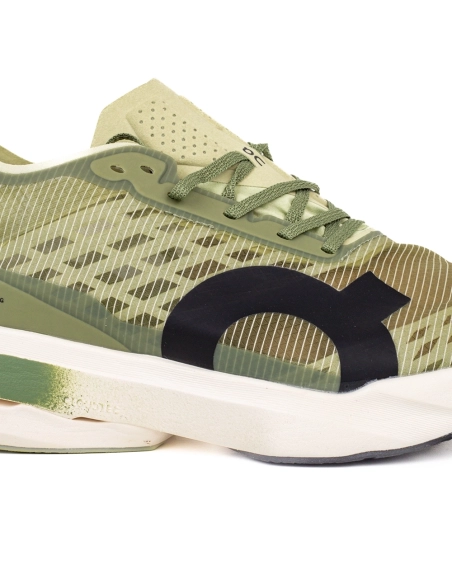 ON Cloudboom Strike Casual Green,ON SNEAKERS