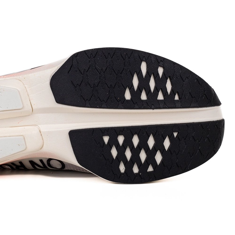 ON Cloudboom Strike White Black,ON SNEAKERS