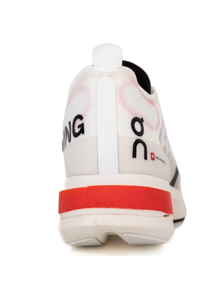 ON Cloudboom Strike White Black,ON SNEAKERS