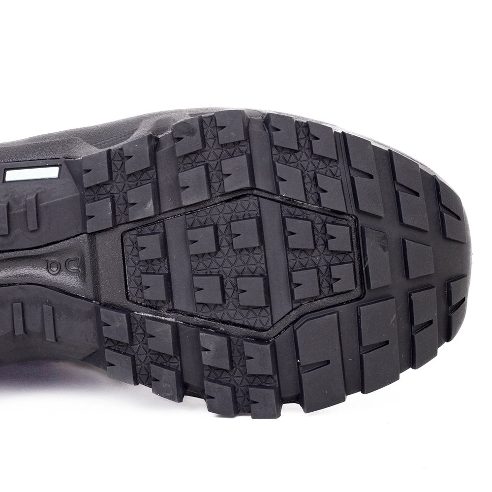 ON Cloudrock Low Waterproof Triple Black,ON SNEAKERS