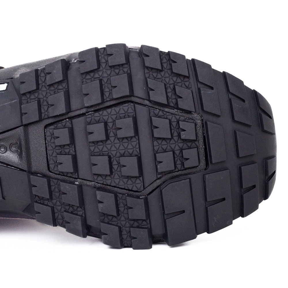 ON Cloudrock Low Waterproof Hunter Black,ON SNEAKERS