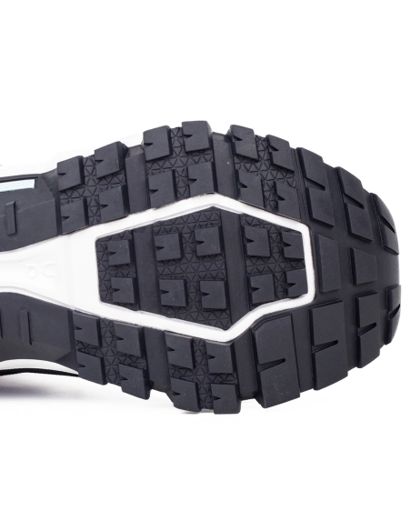 ON Cloudrock Mid Waterproof Black White,ON SNEAKERS