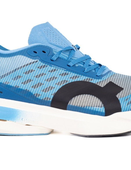 ON Cloudboom Strike Sky blue,ON SNEAKERS