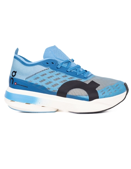 ON Cloudboom Strike Sky blue,ON SNEAKERS