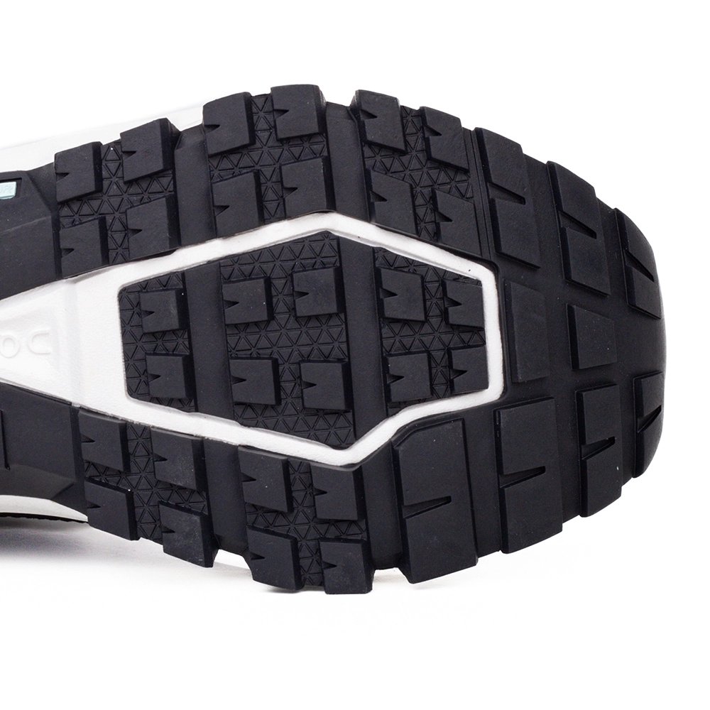 ON Cloudrock Low Waterproof Black White,ON SNEAKERS