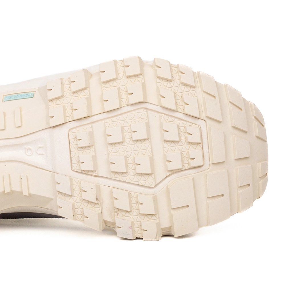 ON Cloudrock Low Waterproof Ivory,ON SNEAKERS