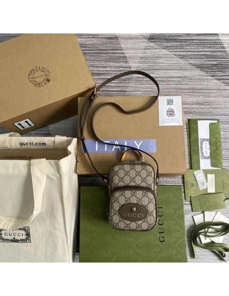 Gucci Neo Vintage GG Supreme Small Crossbody 658556 12X16X7cm,Gucci Bags