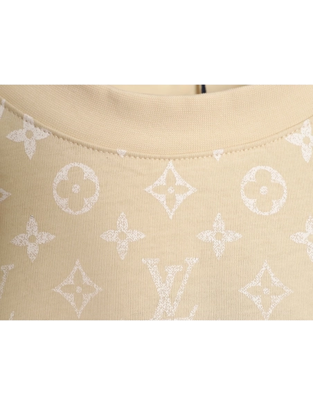 Louis Vuitton Classic Monogram Gradient Print ShortSleeve Top,Louis Vuitton T Shirt,Tshirt,APPAREL
