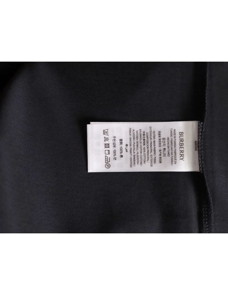 Burberry flocked warhorse embroidered knight shortsleeved Tshirt,Burberry T Shirt,Tshirt,APPAREL