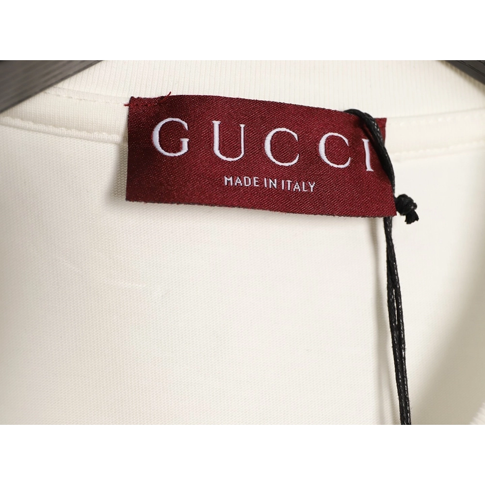 Gucci chest large print shortsleeved Tshirt,Gucci T Shirt,Tshirt,APPAREL