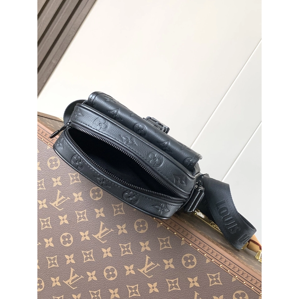 Louis Vuitton Getaway Messenger Bags M12516 19X20X6cm,Louis Vuitton Bags,BAGS