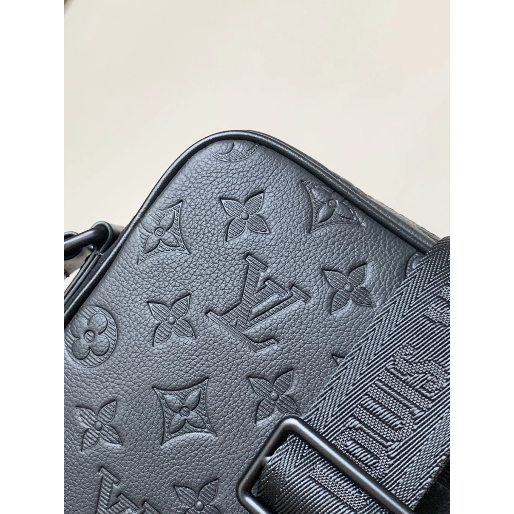 Louis Vuitton Getaway Messenger Bags M12516 19X20X6cm,Louis Vuitton Bags,BAGS