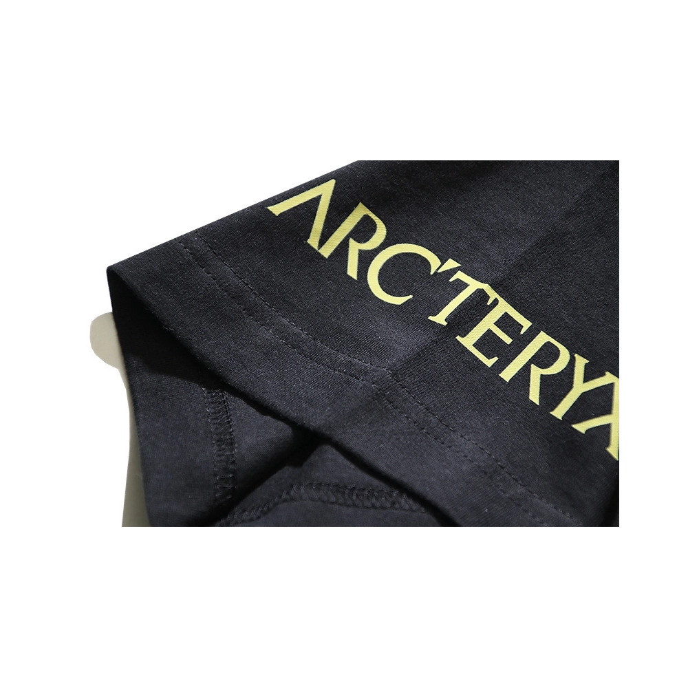 Off-white T-Shirt 163 Black White,Off White T Shirt,Tshirt,APPAREL