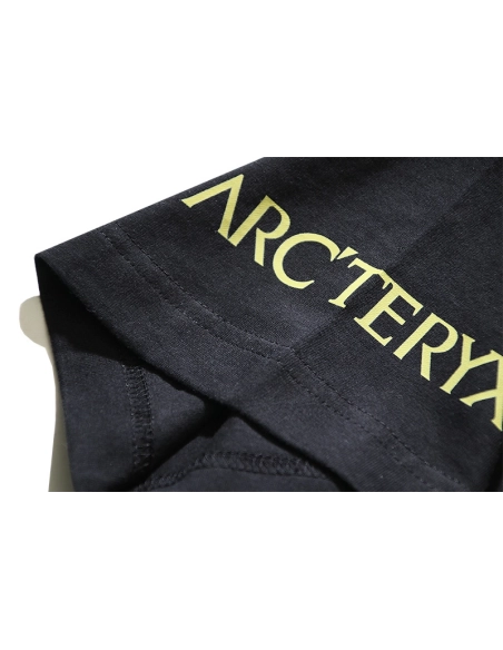 Off-white T-Shirt 163 Black White,Off White T Shirt,Tshirt,APPAREL