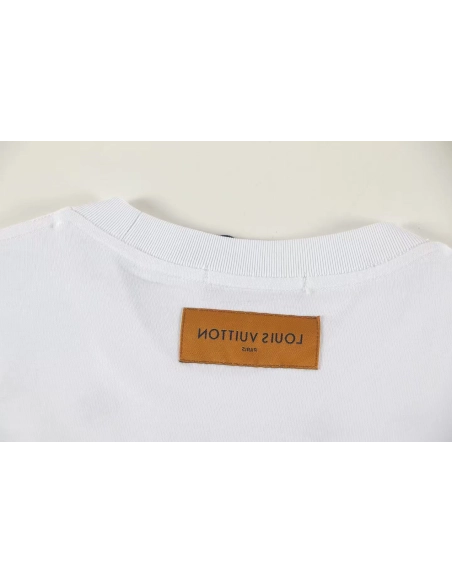 Louis Vuitton T-shirt Z030 Black White Khaki,Louis Vuitton T Shirt,Tshirt,APPAREL