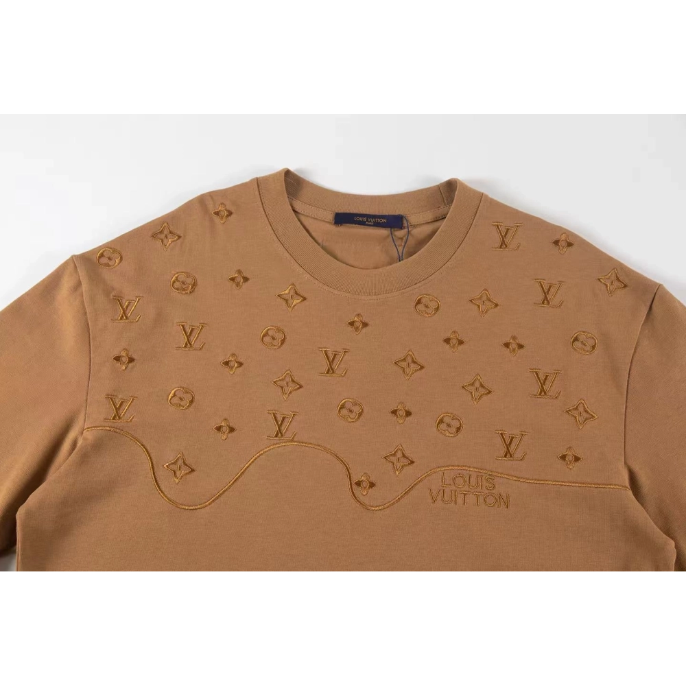 Louis Vuitton T-shirt Z030 Black White Khaki,Louis Vuitton T Shirt,Tshirt,APPAREL
