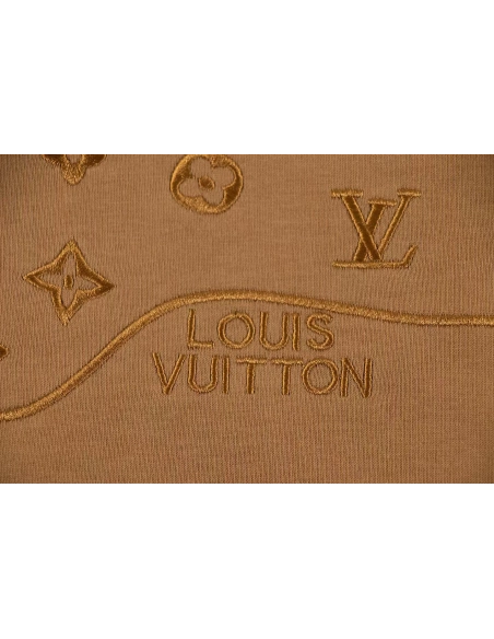 Louis Vuitton T-shirt Z030 Black White Khaki,Louis Vuitton T Shirt,Tshirt,APPAREL
