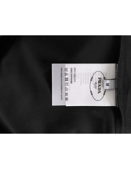 Prada Inverted Triangle Embroidered Logo Short-Sleeve T-Shirt TSK1,Prada