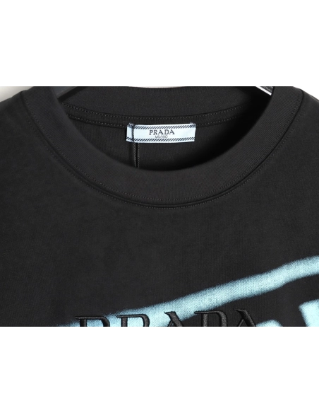 Prada Inverted Triangle Embroidered Logo Short-Sleeve T-Shirt TSK1,Prada