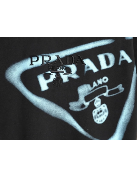 Prada Inverted Triangle Embroidered Logo Short-Sleeve T-Shirt TSK1,Prada
