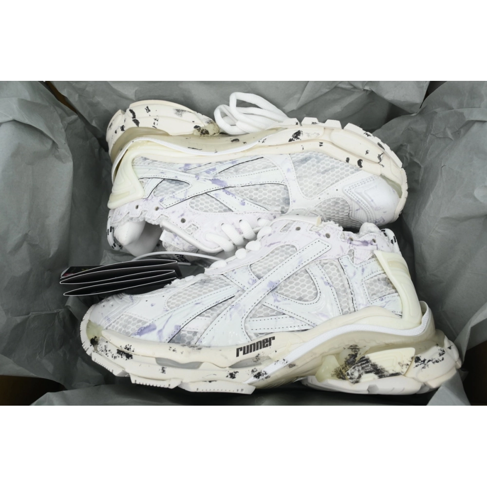 Balenciaga Runner Sneaker White Graffiti 772767 W3RNY 2301