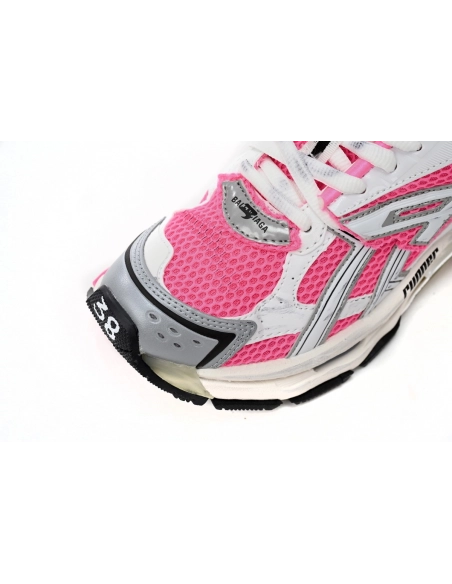 Balenciaga Runner White Red Powder 677402W3RBN9155