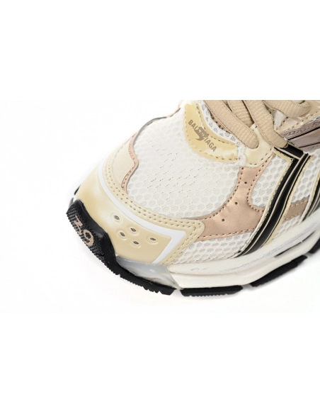 Balenciaga Runner Beige Black White 677403W3RB39891