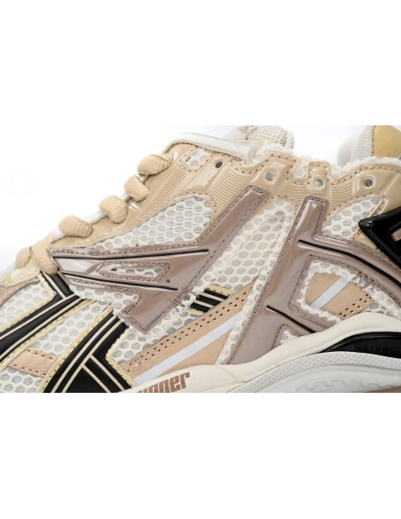 Balenciaga Runner Beige Black White 677403W3RB39891