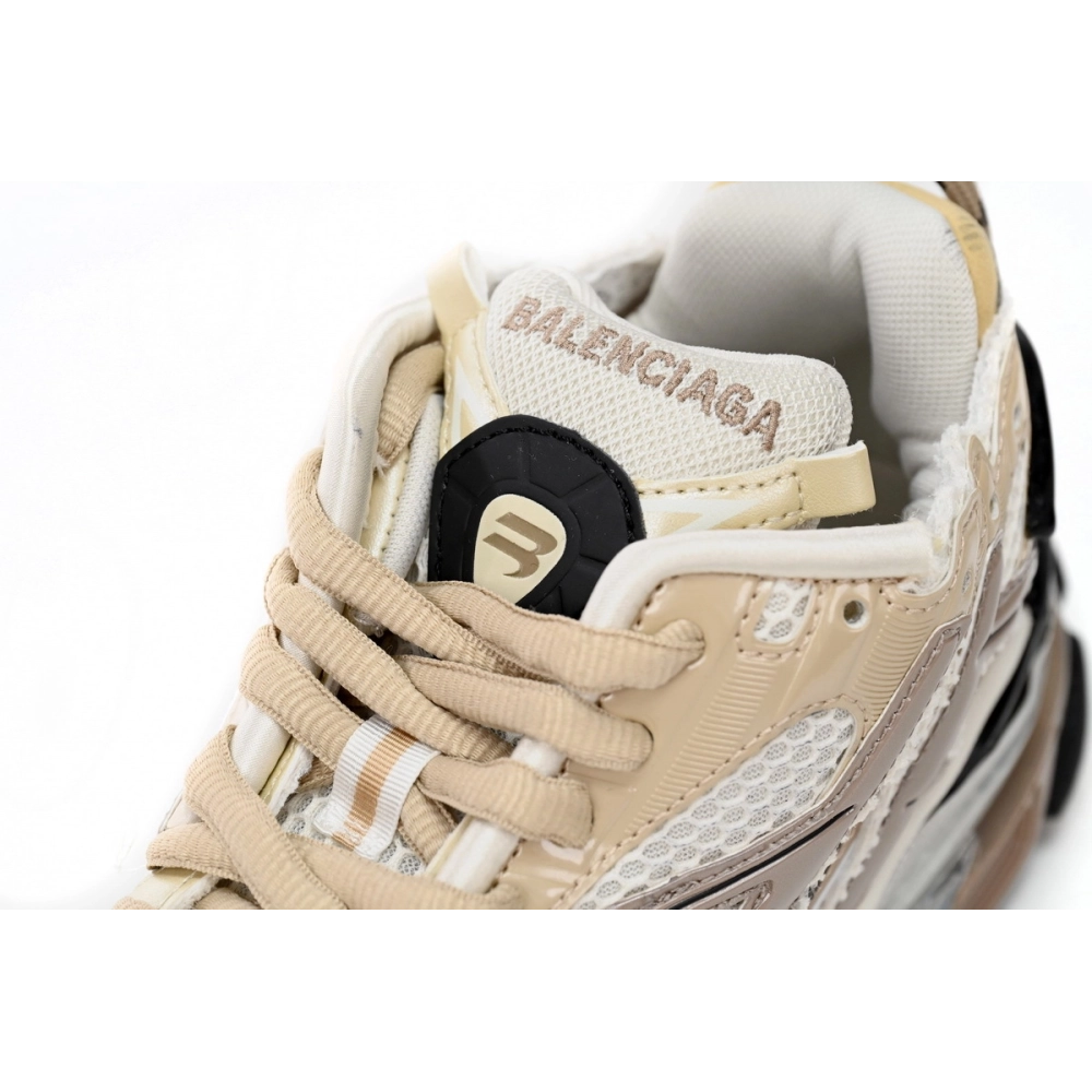 Balenciaga Runner Beige Black White 677403W3RB39891