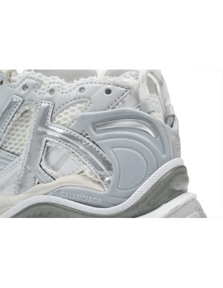 Balenciaga Runner Silvery White 677402 W3RB2 8100